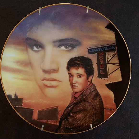 Elvis Collector Plate Heartbreak Hotel by Nate Giorgio for Bradex - Picture 1 of 3